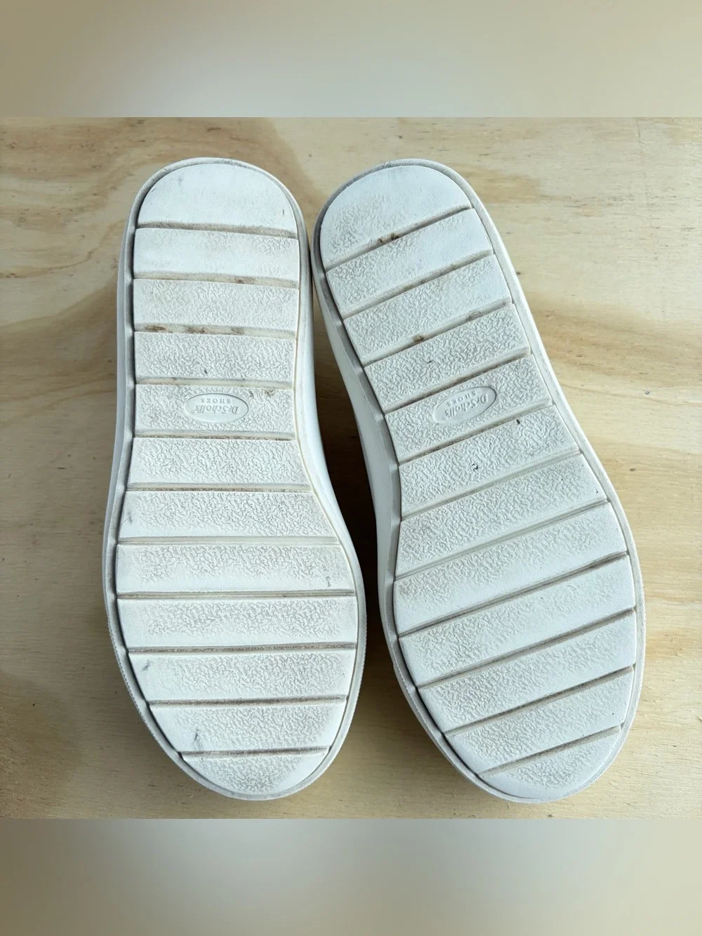 Dr. Scholl's Time Off White Faux Leather Lace-Up Casual Sneakers Women’s Size 7M